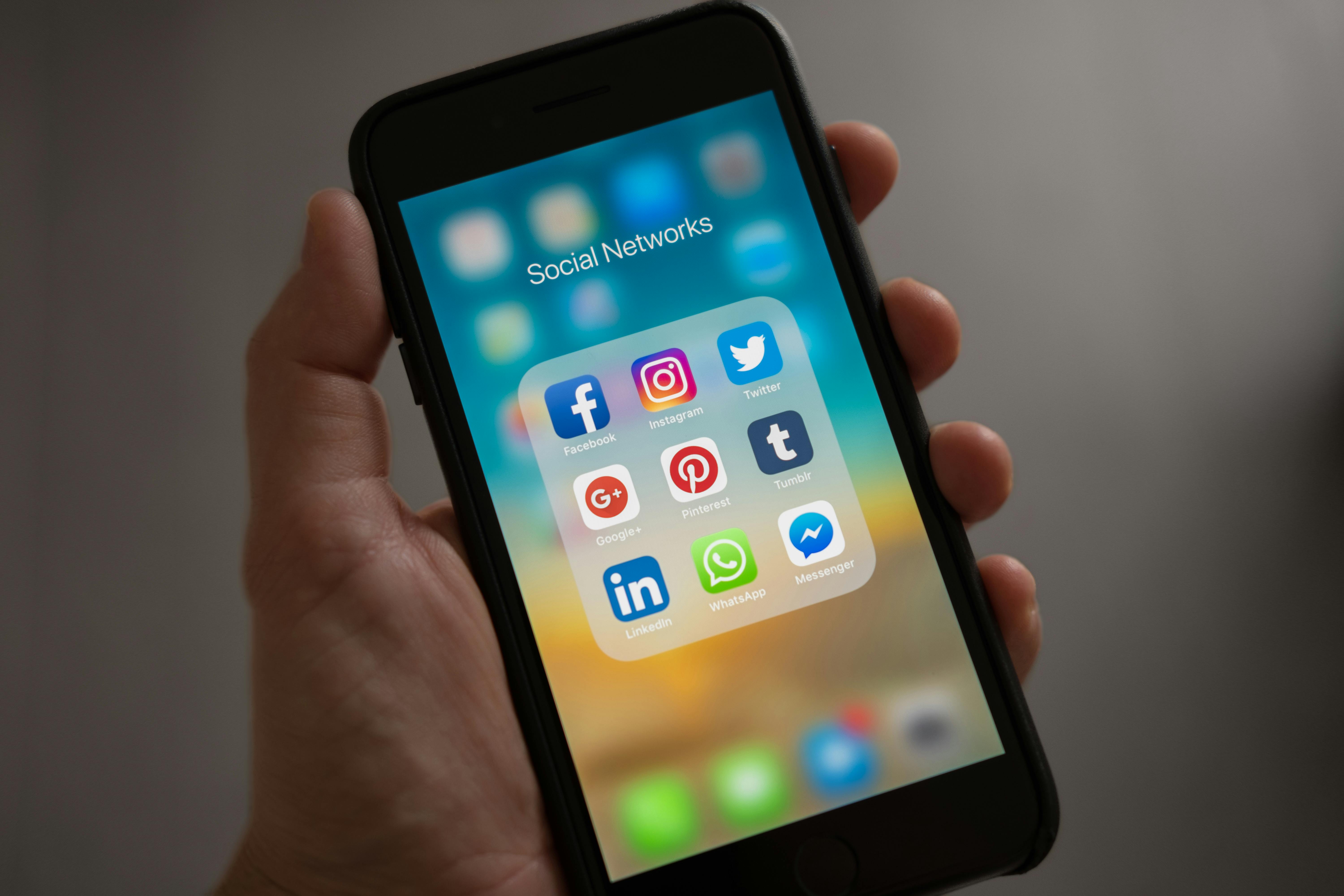 Social Media Marketing on Mobile
